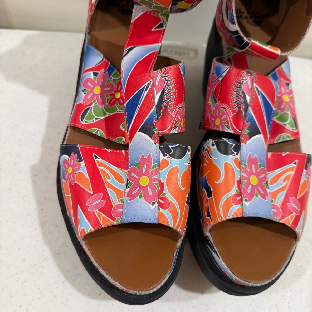 NEW Dr. Martens “ Bessie “ Leather Koi Pond Platform Sandals ~ Size 10 - Picture 10 of 16